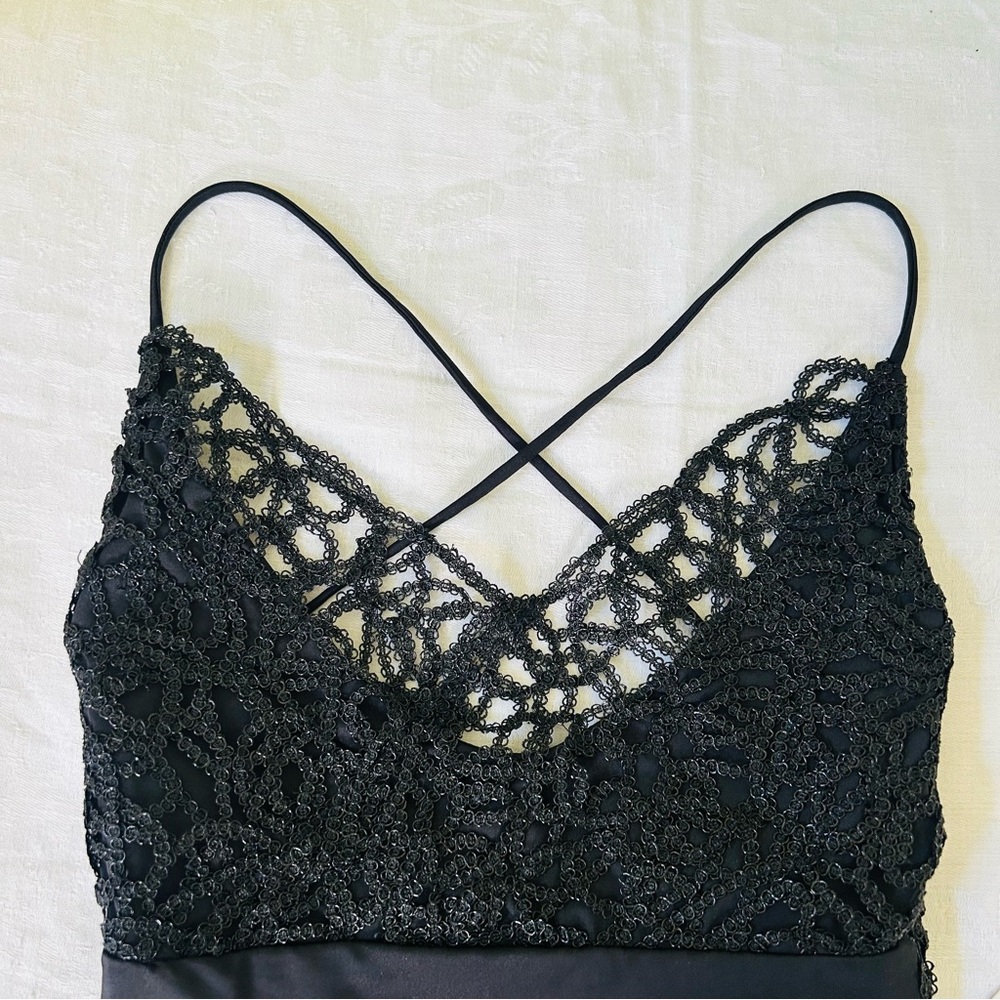 NWT Gemeli Power Jay and Co Gown in Black 4 - Picture 7 of 15